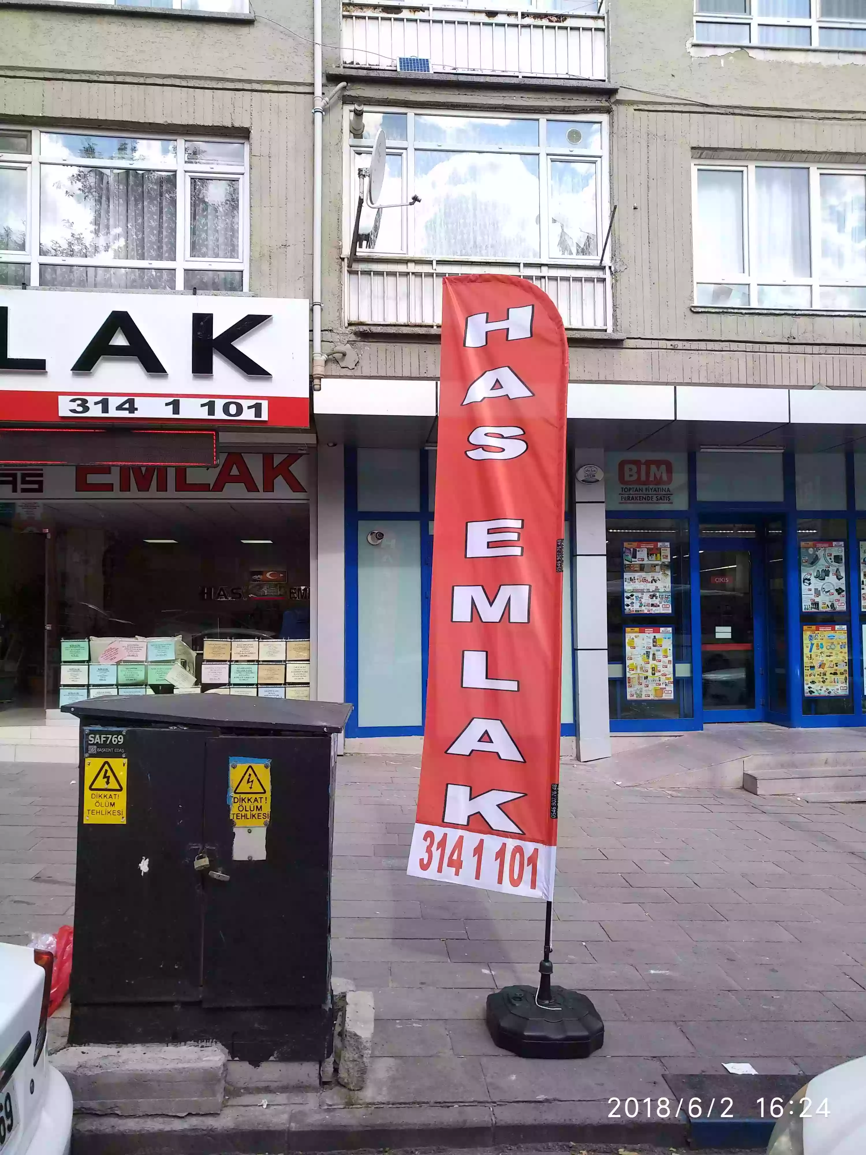 emlakci-yelken-bayragi-11